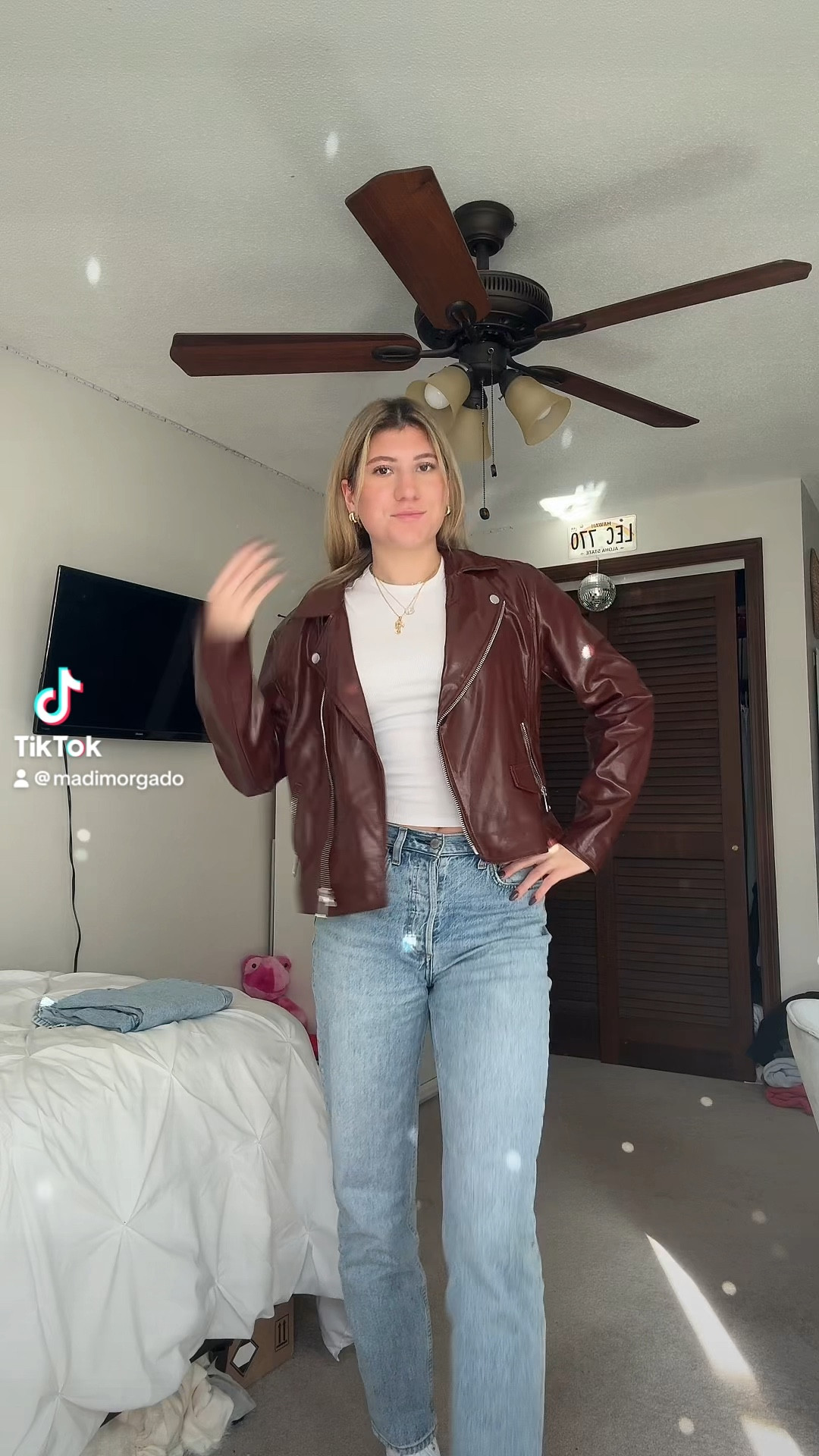 xs top medium jacket, 26 jeans

#LTKStyleTip #LTKHoliday #LTKGiftGuide