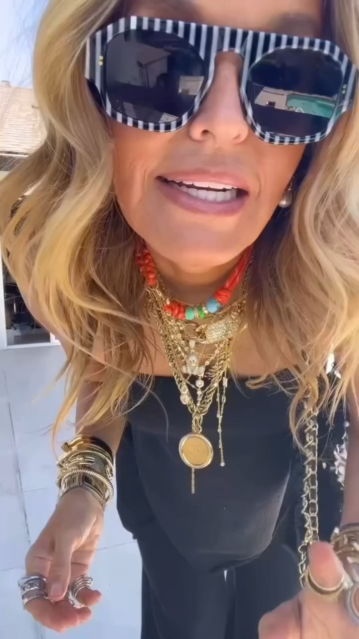 Long weekend loading… and yes, we’re showing up cute and budget-friendly! Two outfit ideas that prove you don’t need to spend a lot to serve a good look 🤩 Which one is your favorite? 

 #LTKSeasonal #LTKStyleTip #LTKItBag