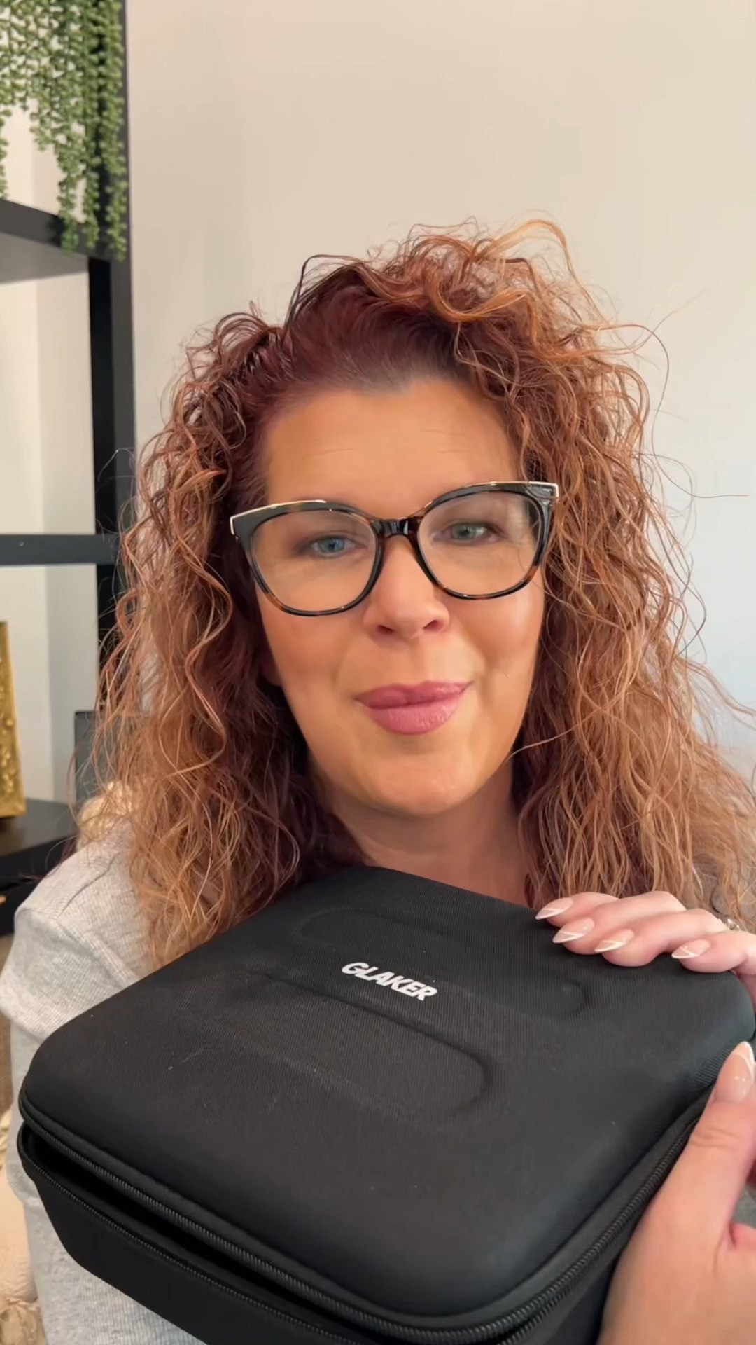 GLAKER cordless hair clipper kit- 15 guide combs, travel case and so much more for professionals.

#hairclippers
#haircare
#hair 

 #LTKStyleTip #LTKBeauty