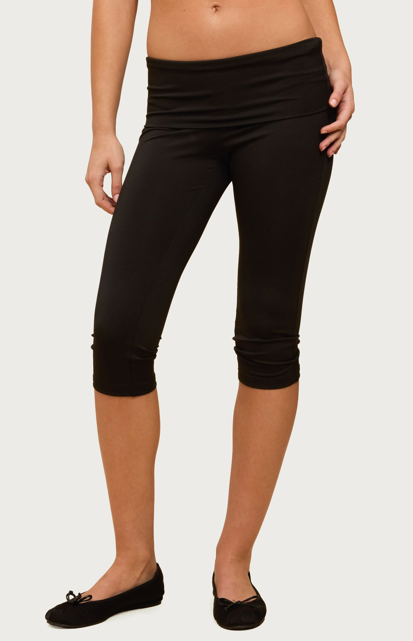 Edikted Women's Ravena Foldover Capri Leggings in Black - Size XS | PacSun