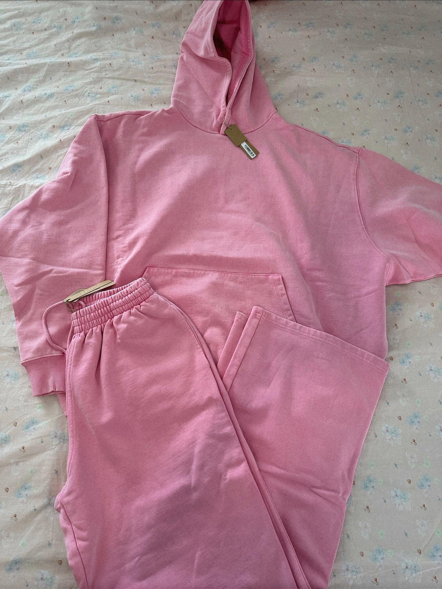 Skims boyfriend fleece in bubblegum 💞

#LTKGiftGuide #LTKfit #LTKFind