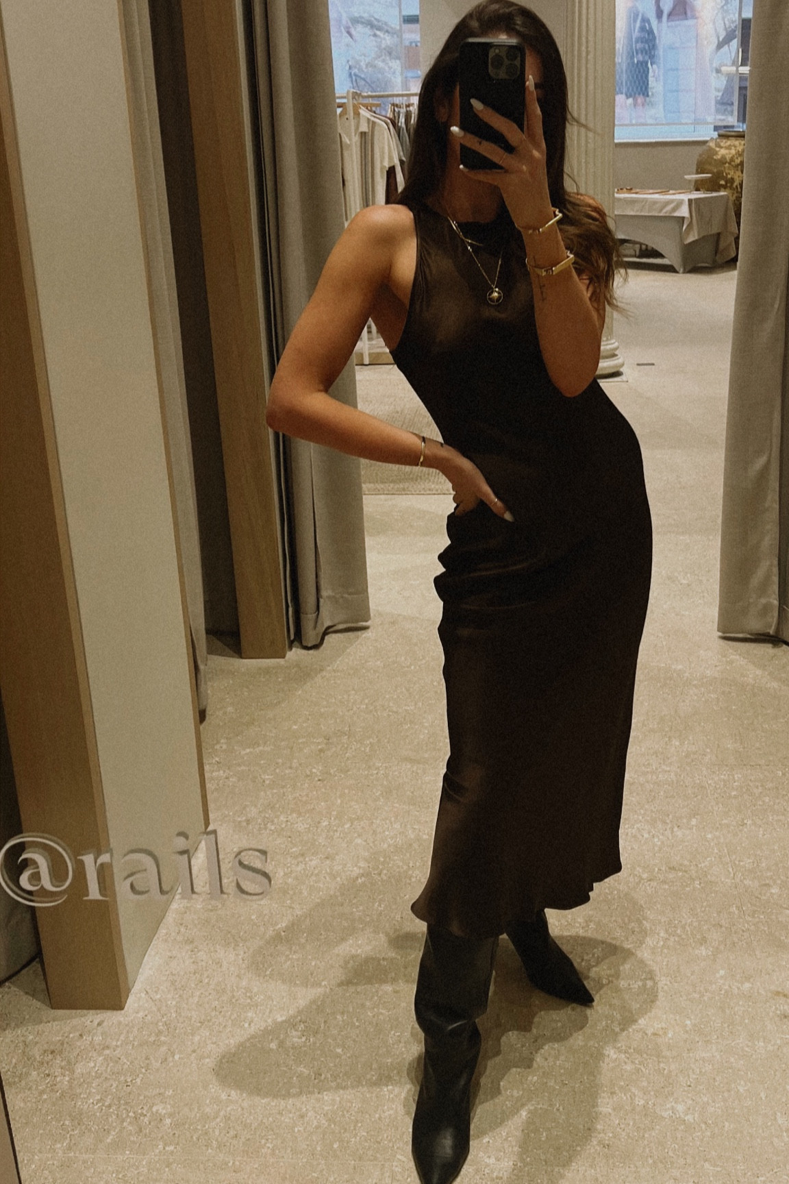 POV: you found the perfect chocolate colored dress 🤎


#LTKstyletip #LTKSeasonal #LTKworkwear