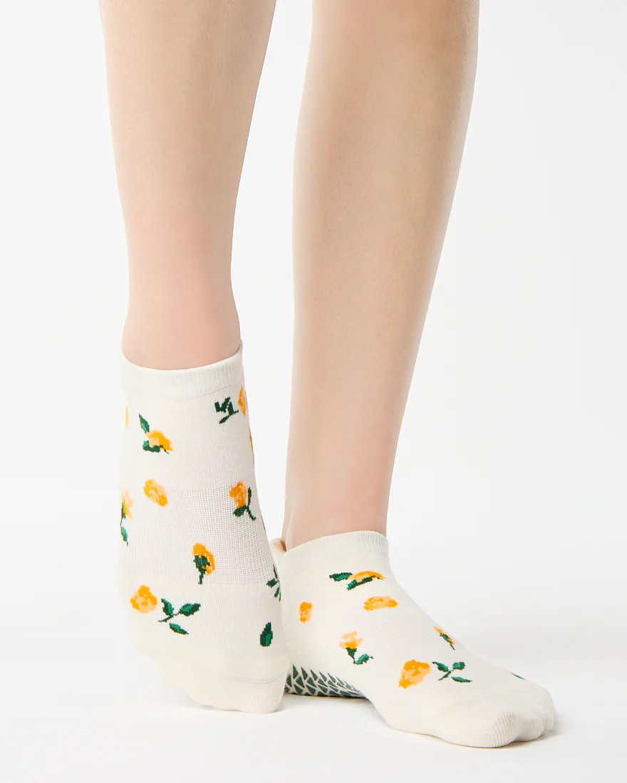 Betsy Full Foot Grip Sock | Pointe Studio (US)