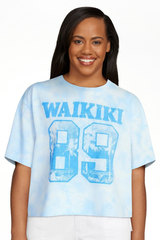 No Boundaries Boxy Cropped Graphic Tee, Women's XXS-XXL | Walmart (US)