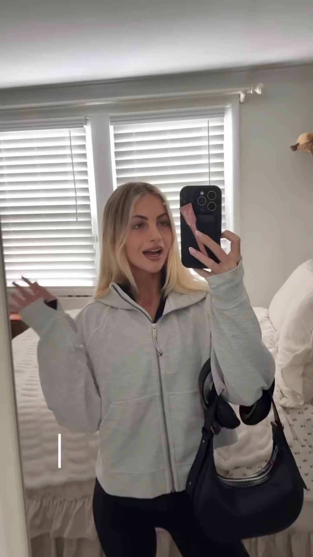 Vlogmas day 17 💞🤭🤍 @movewithmolllyy @rhode @lululemon #vlogmas #vlog #explore #viral