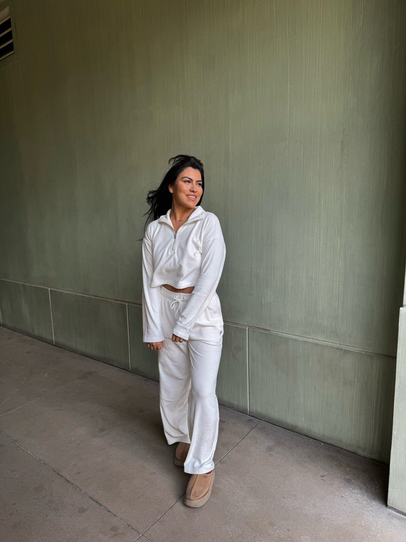 Outfit in major sale!! 🚨  HYDROJUG code: Kimheishman to save $$$

#LTKHoliday