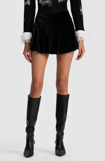 Alice + Olivia Emilie Pleated Velvet Miniskort | Nordstrom | Nordstrom