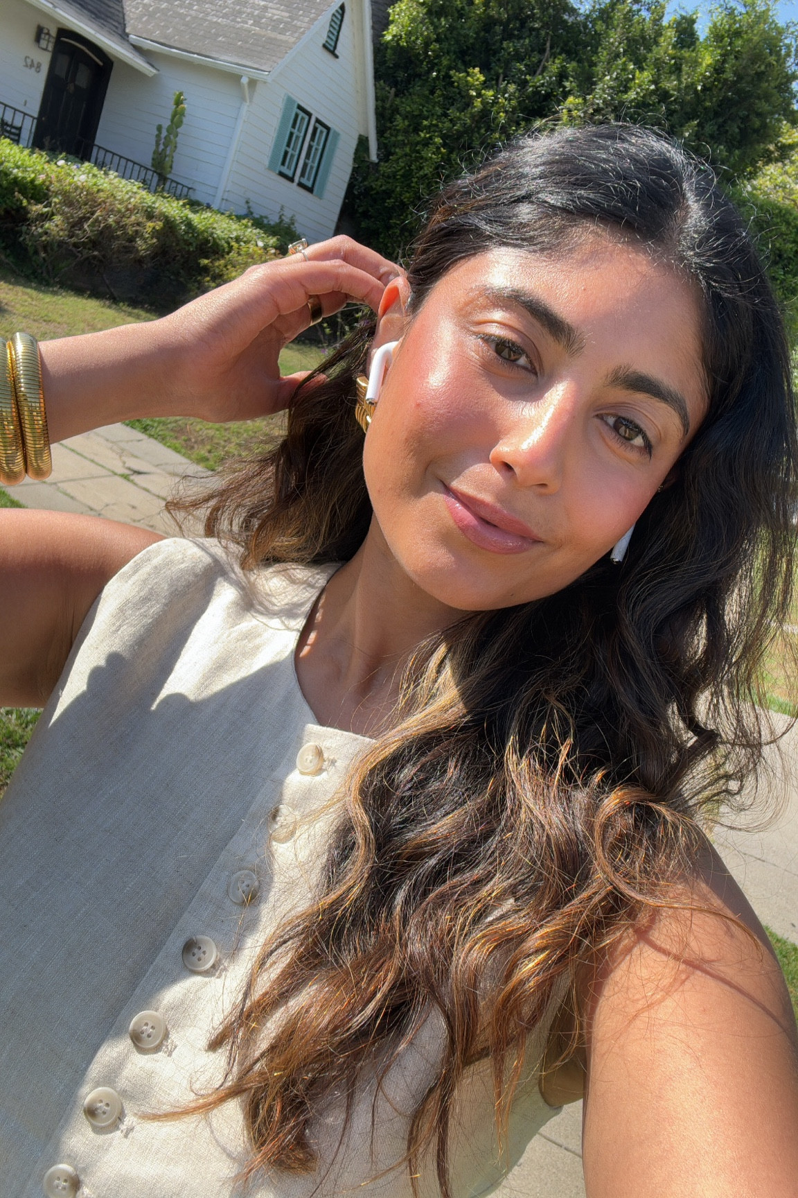 Glowy makeup, summer makeup, skincare, sunscreen, summer glowy makeup, easy makeup 

#LTKbeauty