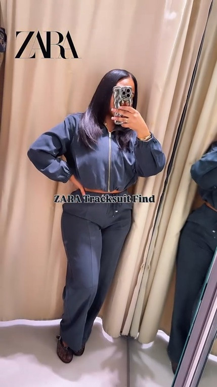 ZARA Tracksuits Fall Find | Like + comment ( WANT ) and I’Il send you every look via DM.🍂

Wearing: Size Small Jacket Med Bottoms | 5’3 ” | 163Ibs 

This Zara bomber jacket comes with matching pants for the perfect coordinated tracksuit look! 🤎 The matching pants are available in 3 colors

Where to shop: 🛍️
Comment WANT below.
Shop this post from my profile or LTK.
Direct URL: https://liketk.it/6m4o8

#zara  #zaranewin  #tracksuits #falloutfitinspo 

tracksuit ZaraTracksuit ZaraFinds ZaraStyle casualfalloutfits everydayoutfits  falloutfitideas FallFashion falloutfits