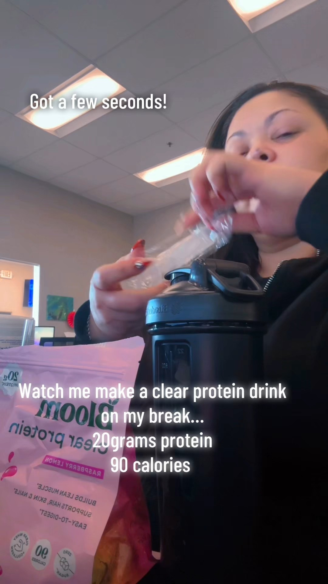 Have to get that protein in… @bloomnutrition

Spoon shown is similar to the one posted!

#LTKselfcare #LTKdayinmylife #LTKWorkwear