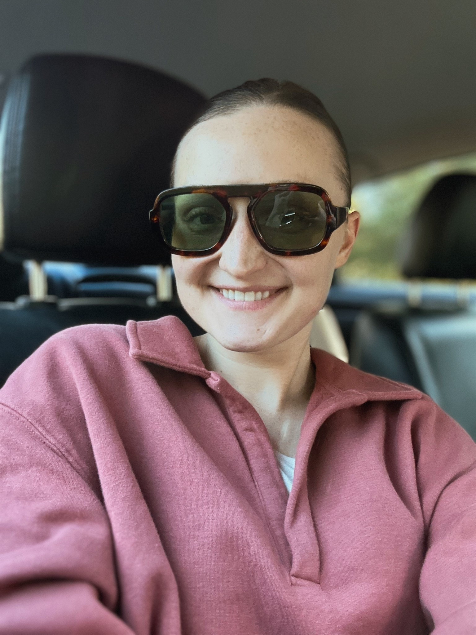 Cozy sweatshirt + statement sunnies you’ll wear on repeat. 🔁🤎

#LTKstyle #LTKunder50 #LTKtrending #CozyStyle #OOTDinspo #CasualChic #StyleDiaries #WardrobeGoals #LTKFinds

#LTKStyleTip #LTKSeasonal #LTKFindsUnder50