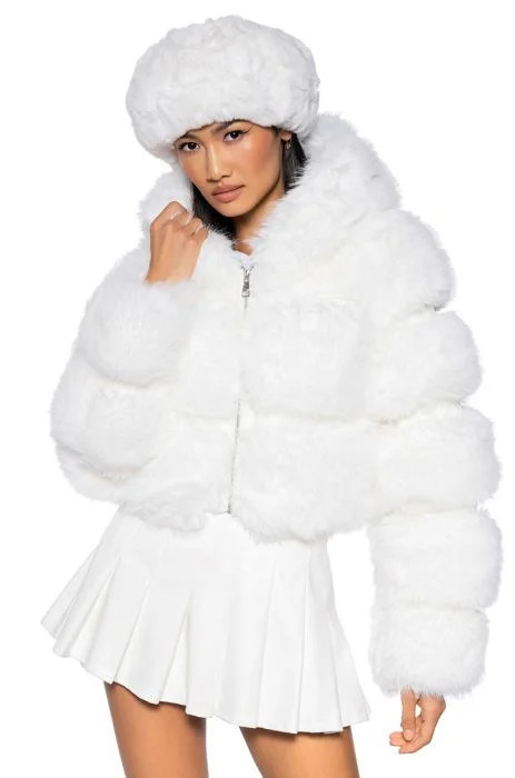 AZALEA WANG MUFFIN SOFT AND LUXE CROP FUR JACKET IN WHITE | AKIRA