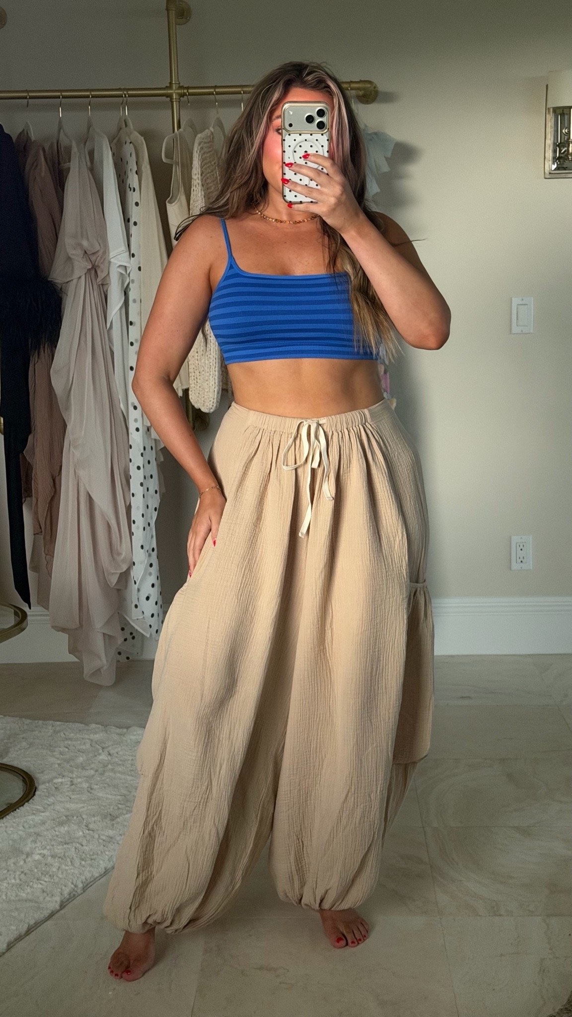 The cutest casual every day outfit! I love these pants. They are so comfortable and chic! I’m wearing a medium in both.

#LTKgrwm #LTKootd #LTKMidsize