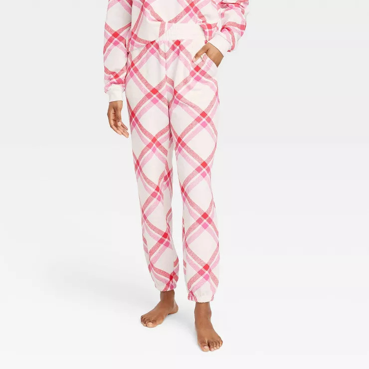 Women's Fleece Lounge Jogger Pants - Colsie™ | Target