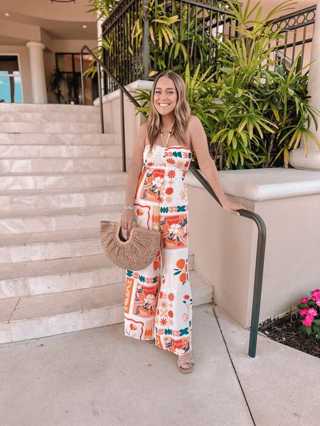 OOO 💫  the cutest jumpsuit print comes in different style options- linking them all here! #rdbabe #whatiwore #chicagoblogger #travelblogger

#LTKfindsunder100 #LTKtravel #LTKSeasonal
