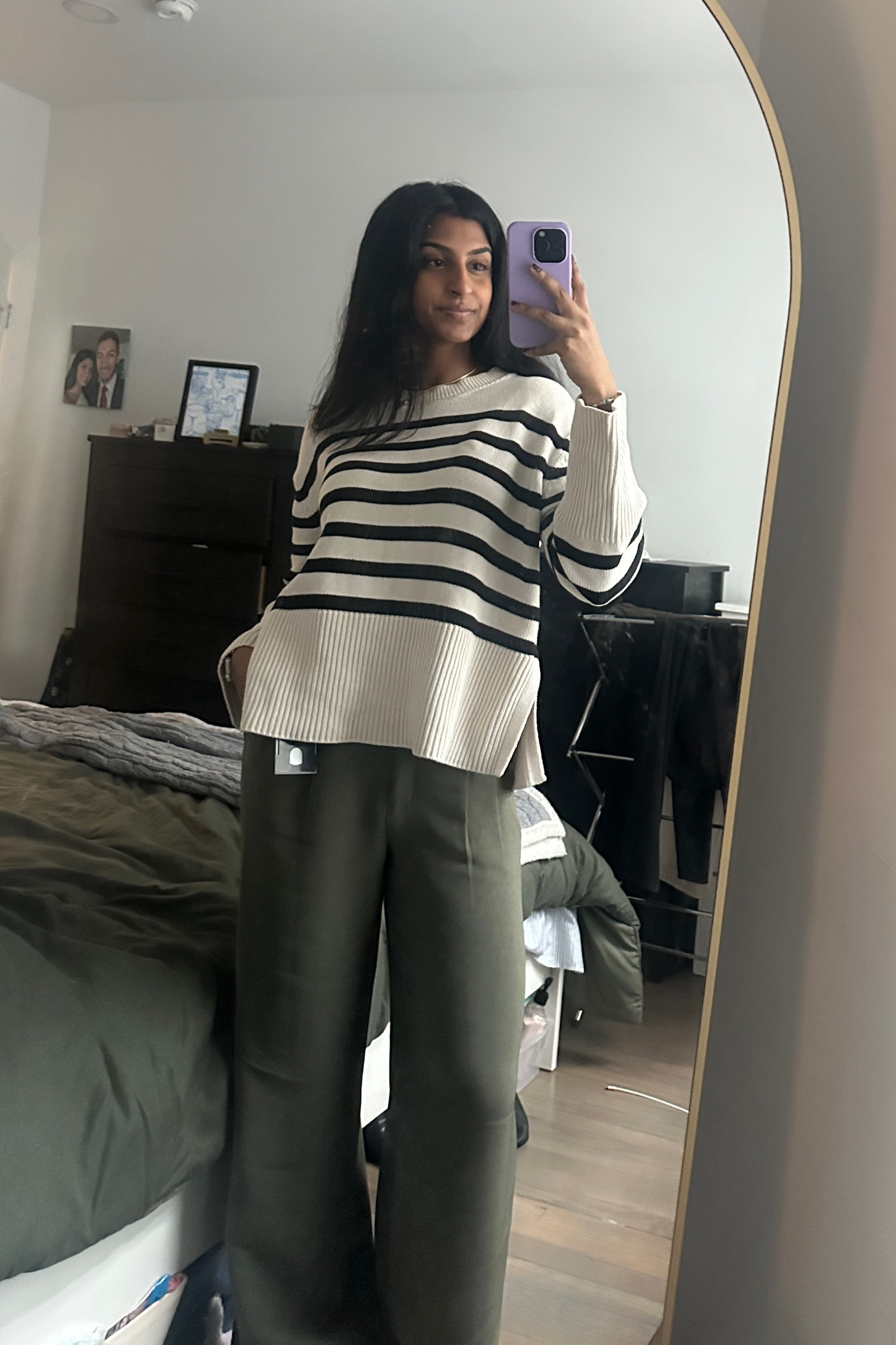 Monday work outfit

Womens business casual winter outfit striped sweater baggy pants olive green 

Sweater is from gap, but I don’t have the exact product so I linked a similar one! 


#LTKWorkwear #LTKStyleTip #LTKSeasonal