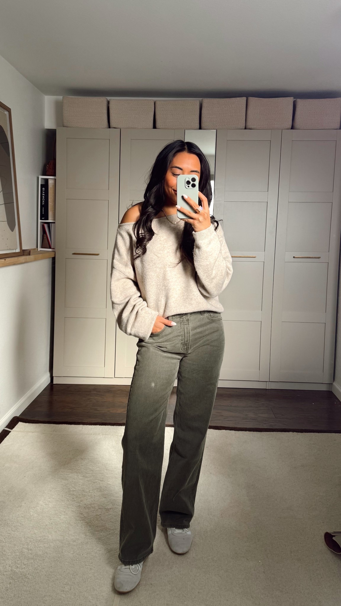 High Rise 90s relaxed jeans in Olive 🫒 wearing size 26 Short 

#LTKSaleAlert #LTKootd #LTKPetite