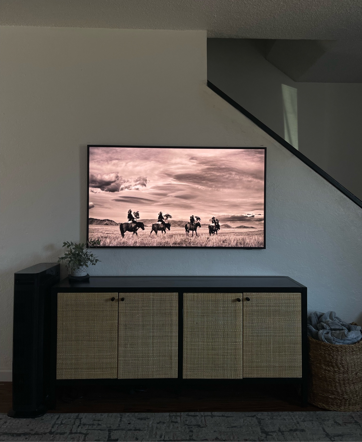 making my house feel more like home! i’ve got some more links for you guys!🤍 
