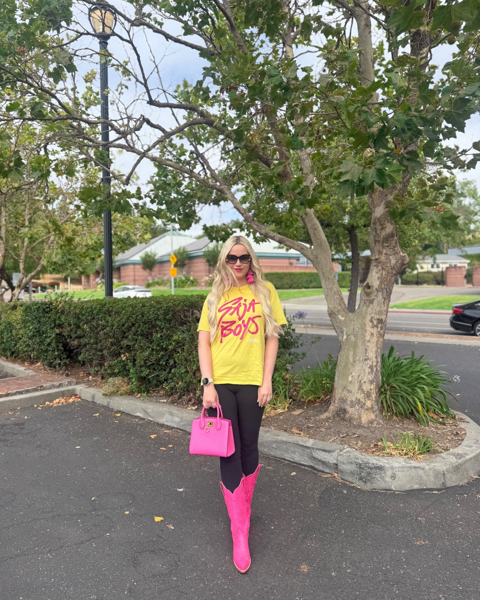 Loved wearing my Saja Boys t-shirt to the K-pop Demon Hunters singalong this weekend 🎤

T-Shirt: Men’s Large
Leggings: Black, 4
Shoes: 9.5

#LTKFindsUnder50