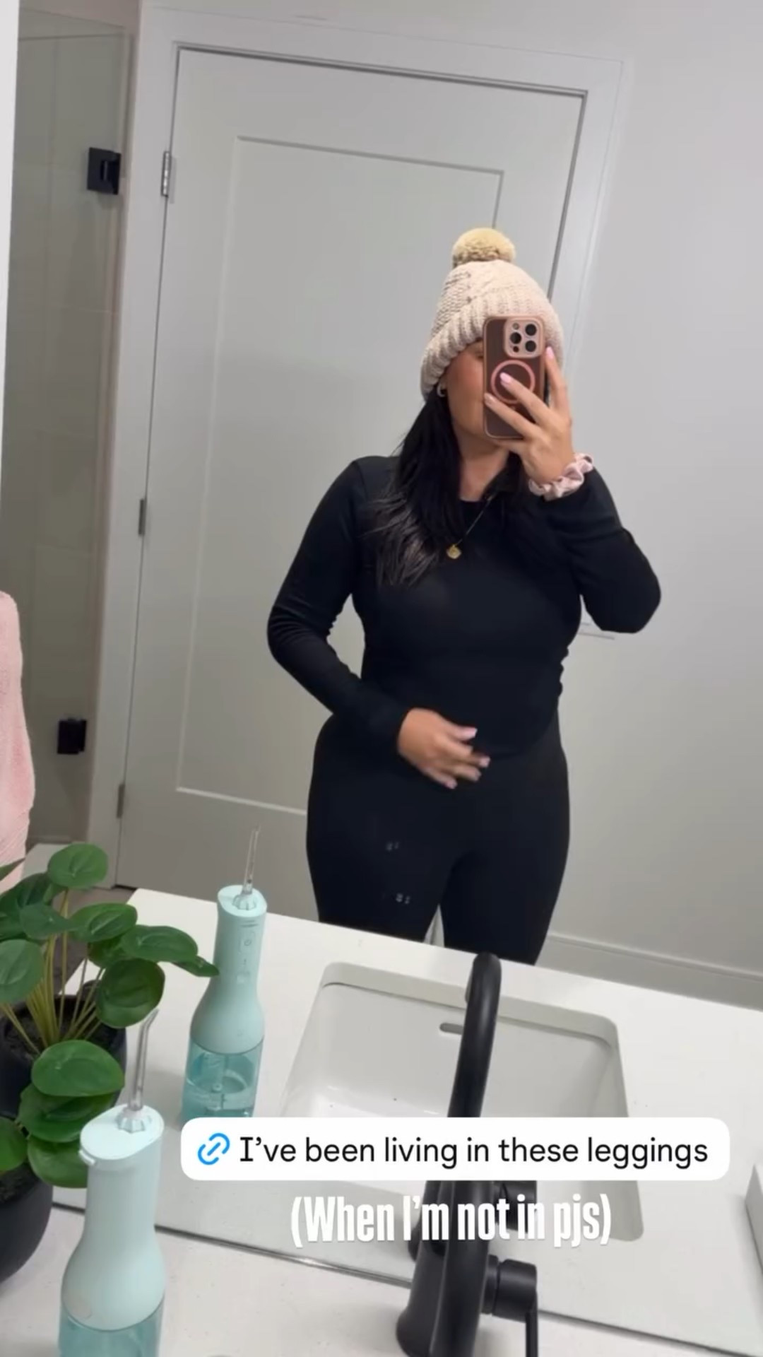 The Amazon leggings I’ve been living in at 8 weeks pregnant 

#LTKwinter #LTKmidsize #LTKcanada