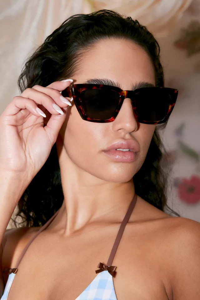 Muir Plastic Rectangle Sunglasses | Urban Outfitters (US and RoW)