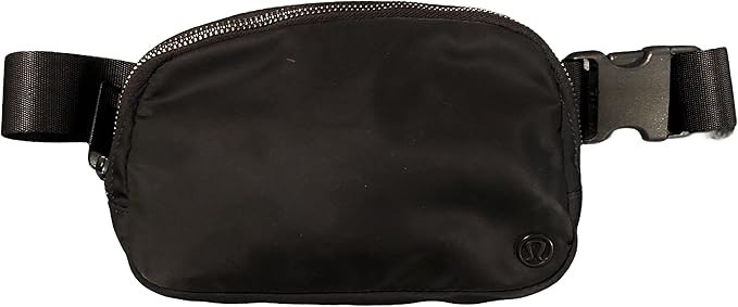 Lululemon Athletica Everywhere Belt Bag, Black, 7.5 x 5 x 2 inches | Amazon (US)
