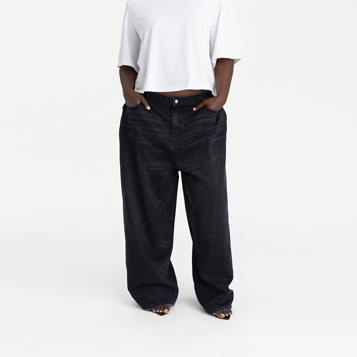 KBB by KAHLANA Women's Low-Rise Wide Leg 'The Rachel Jean' - Black Wash | Target