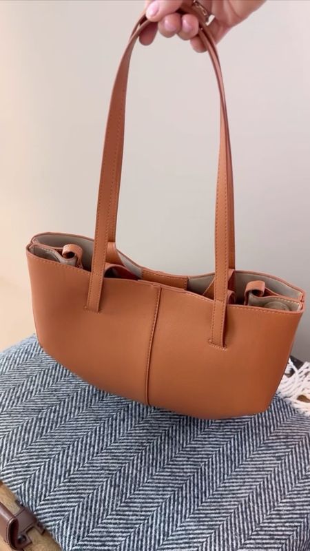 Amazon Vegan leather tote - I’ve the smaller size, comes in multiple sizes. Quality is so good! 

#LTKStyleTip