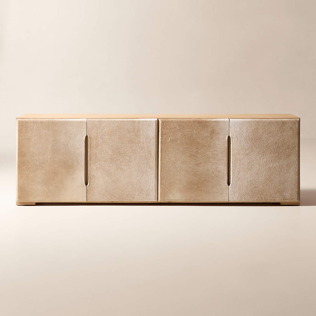 Dreaming of the perfect fall dinner party? These CB2 dining room pieces bring effortless style with clean lines, cozy textures, and timeless design. The perfect backdrop for holiday meals, wine nights, and unforgettable memories.

#CB2Finds #DiningRoom #DiningTable #DiningChairs #FallHosting #LuxuryInteriors #ModernFurniture #Sideboard #CounterChairs #HomeDecor #AutumnDecor #DiningGoals #InteriorDesign #CozySeason #HostingIdeas #DesignerHome #WarmMinimalism #HomeStyle #ModernLiving #FallRefresh 

 #LTKSeasonal #LTKHome #LTKSaleAlert