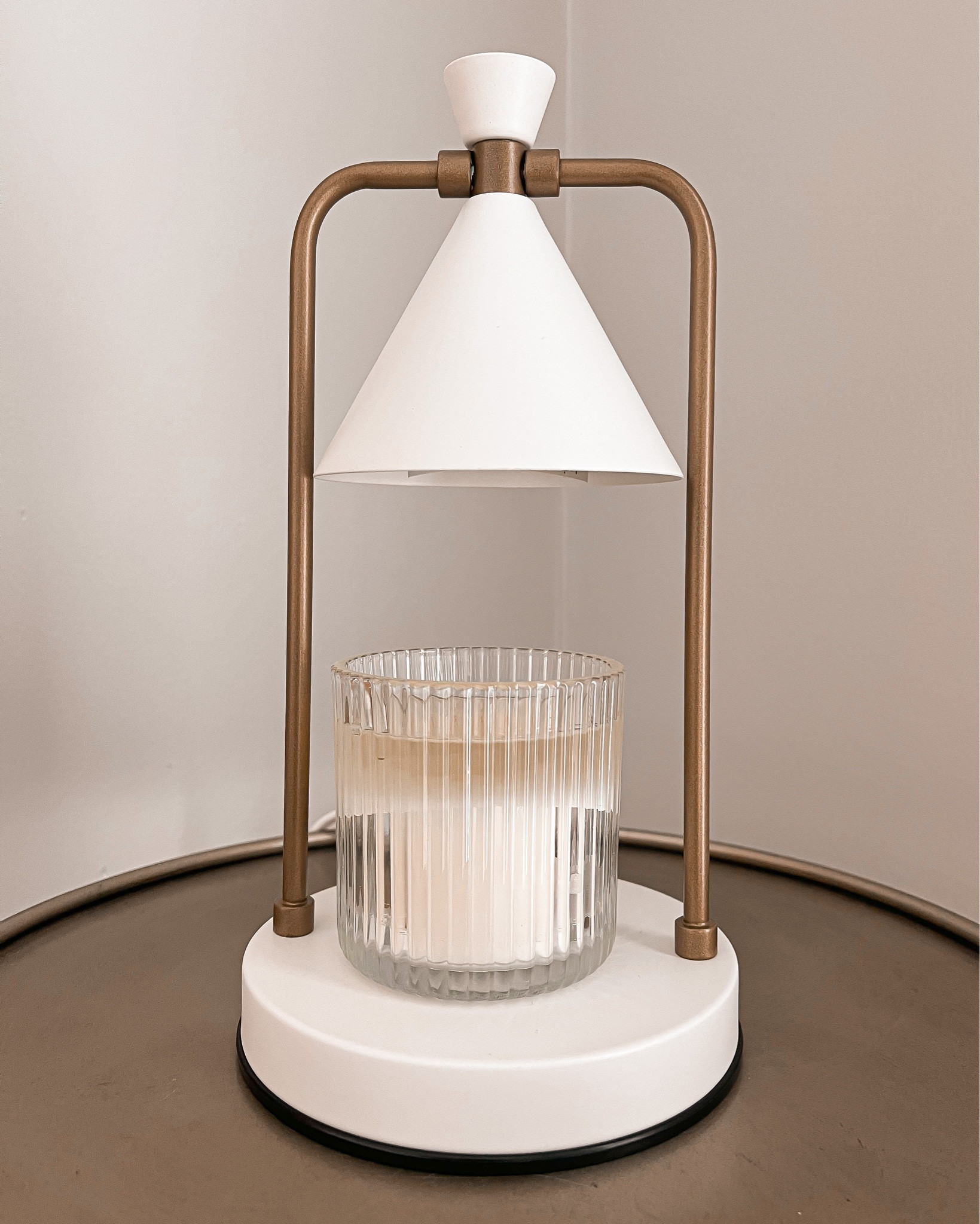 Been loving this candle warmer!

Candle, candle water, candle lamp, home decor, bookshelf, living room, kitchen, office, bedroom, bedroom decor, living room decor, kitchen decor, office decor 

#LTKSeasonal #LTKFind #LTKhome