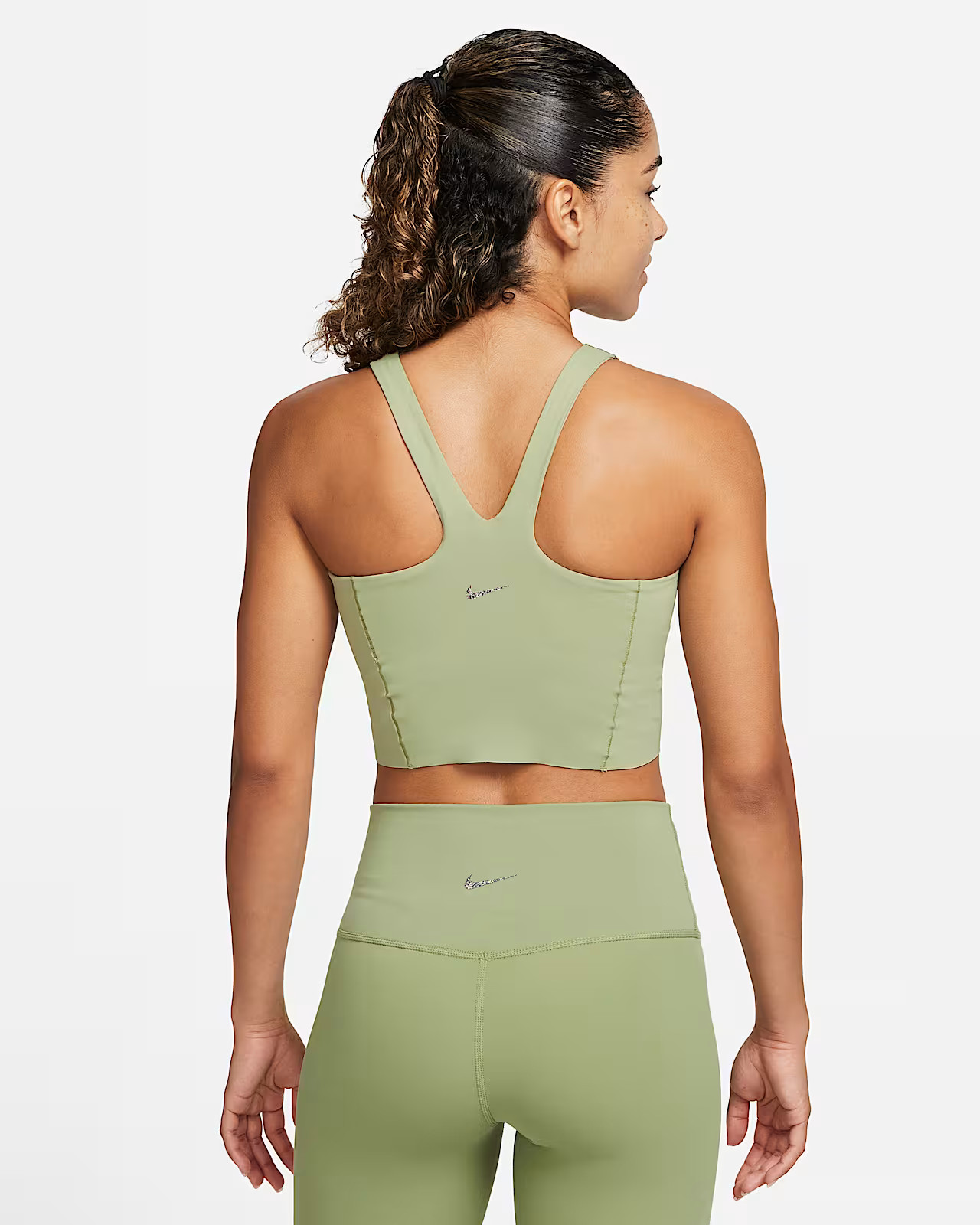 Women's Shelf-Bra Cropped Tank | Nike (US)