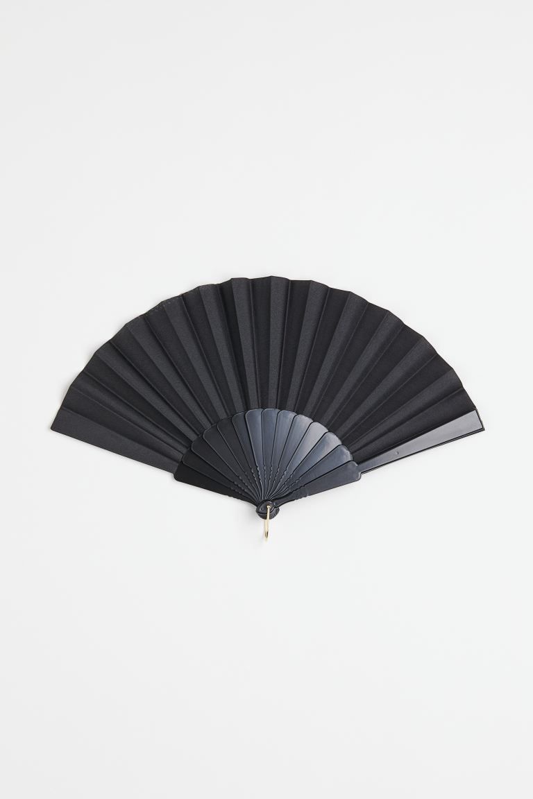 Fan - Black - Ladies | H&M GB | H&M (UK, MY, IN, SG, PH, TW, HK)