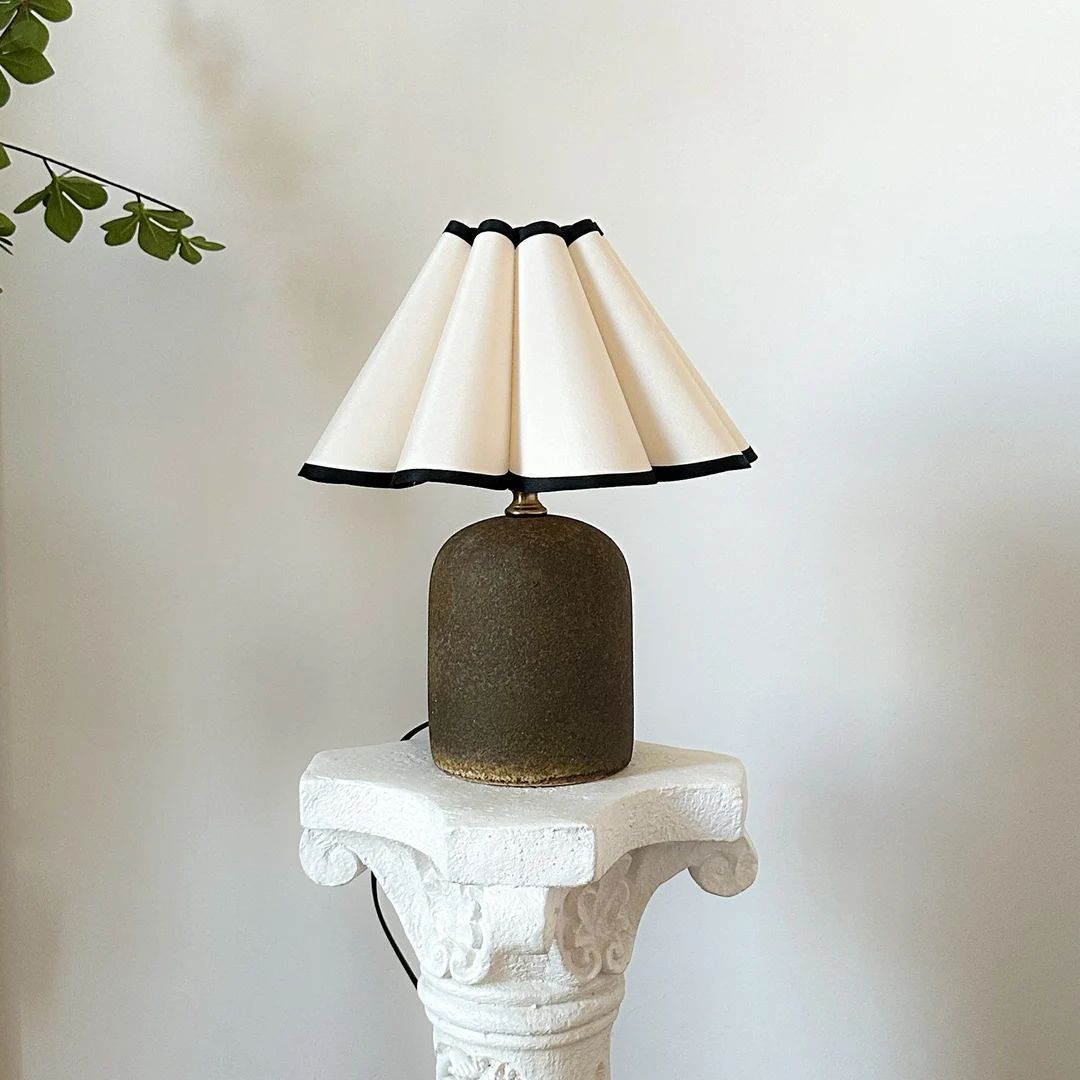 Ceramic Table Lamp 110-240v/50-60hz Fabric Pleated Petal Shade Vintage Durable Base, Bedroom Livi... | Etsy (CAD)