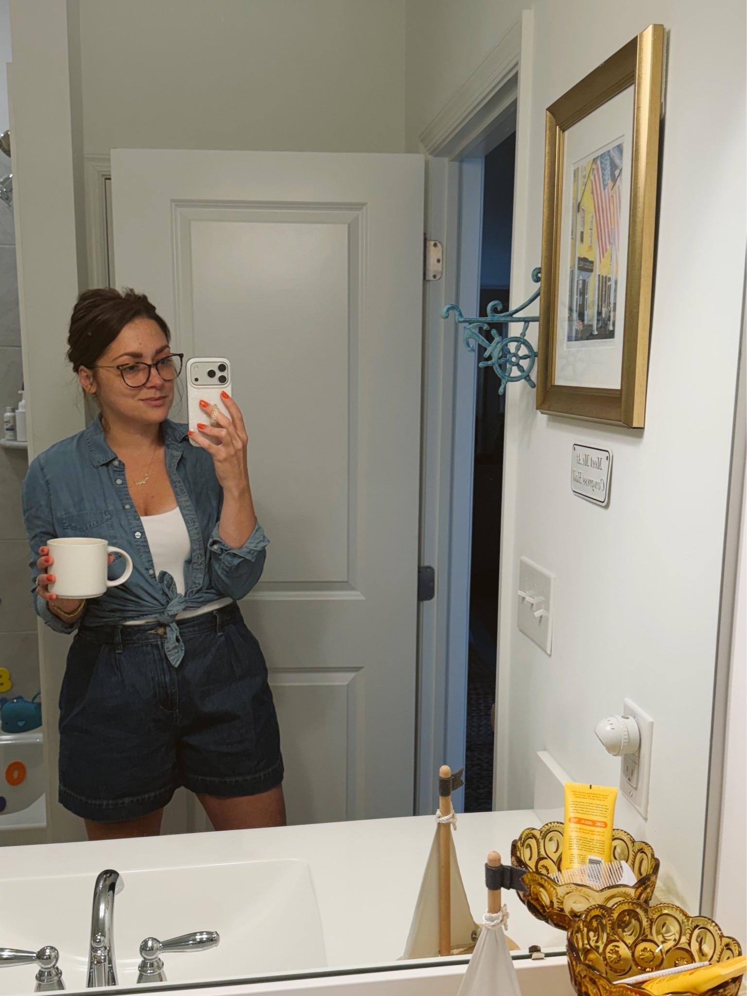 Epic 90s mom shorts loading…

#LTKgrwm #LTKootd #LTKmomlife