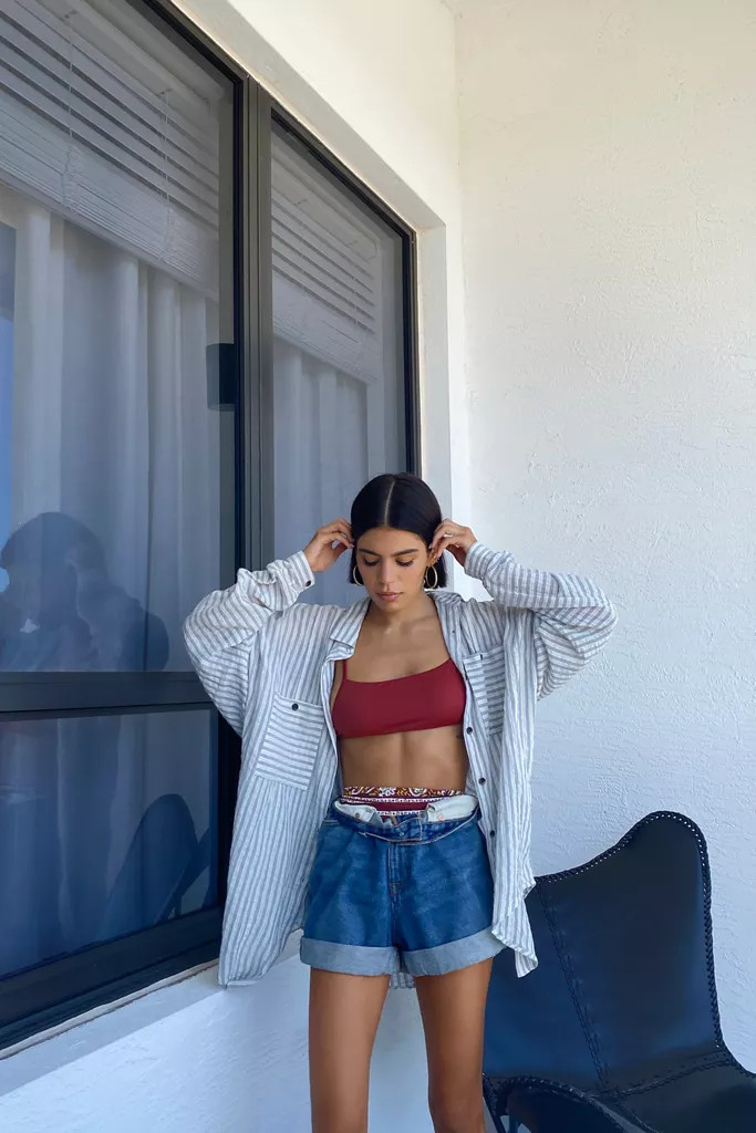 BDG High-Waisted Mom Short - Medium Wash | Urban Outfitters (US and RoW)