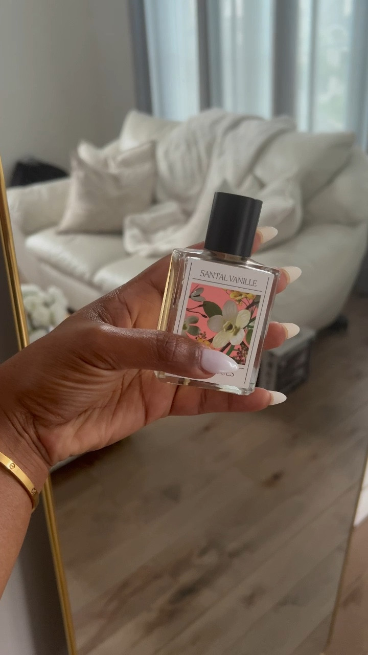 4 of my fave scents to try this summer 


#LTKVideo #LTKU #LTKBeauty