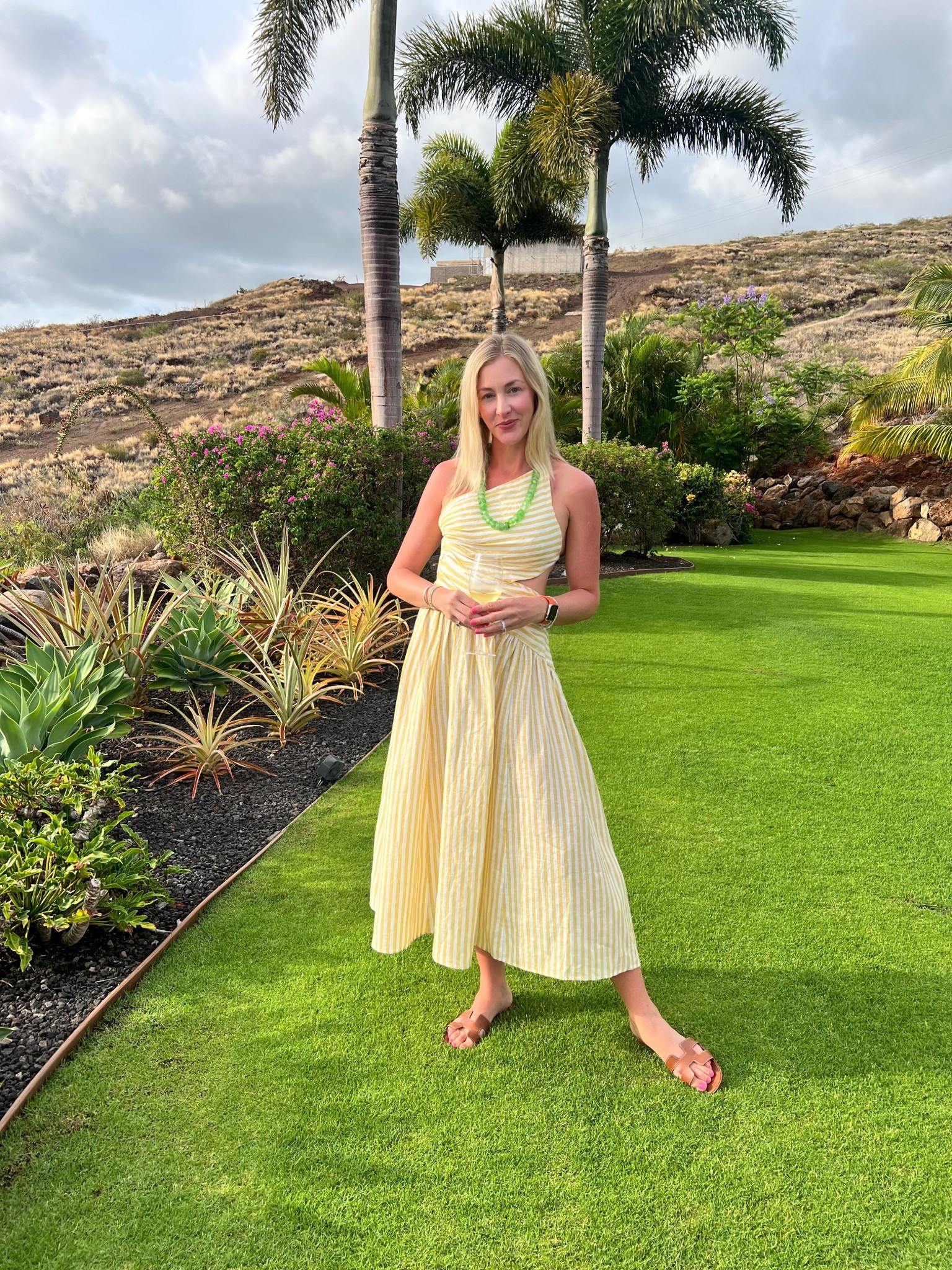 Mellow Yellow 💛☀️

#LTKTravel #LTKSeasonal #LTKStyleTip