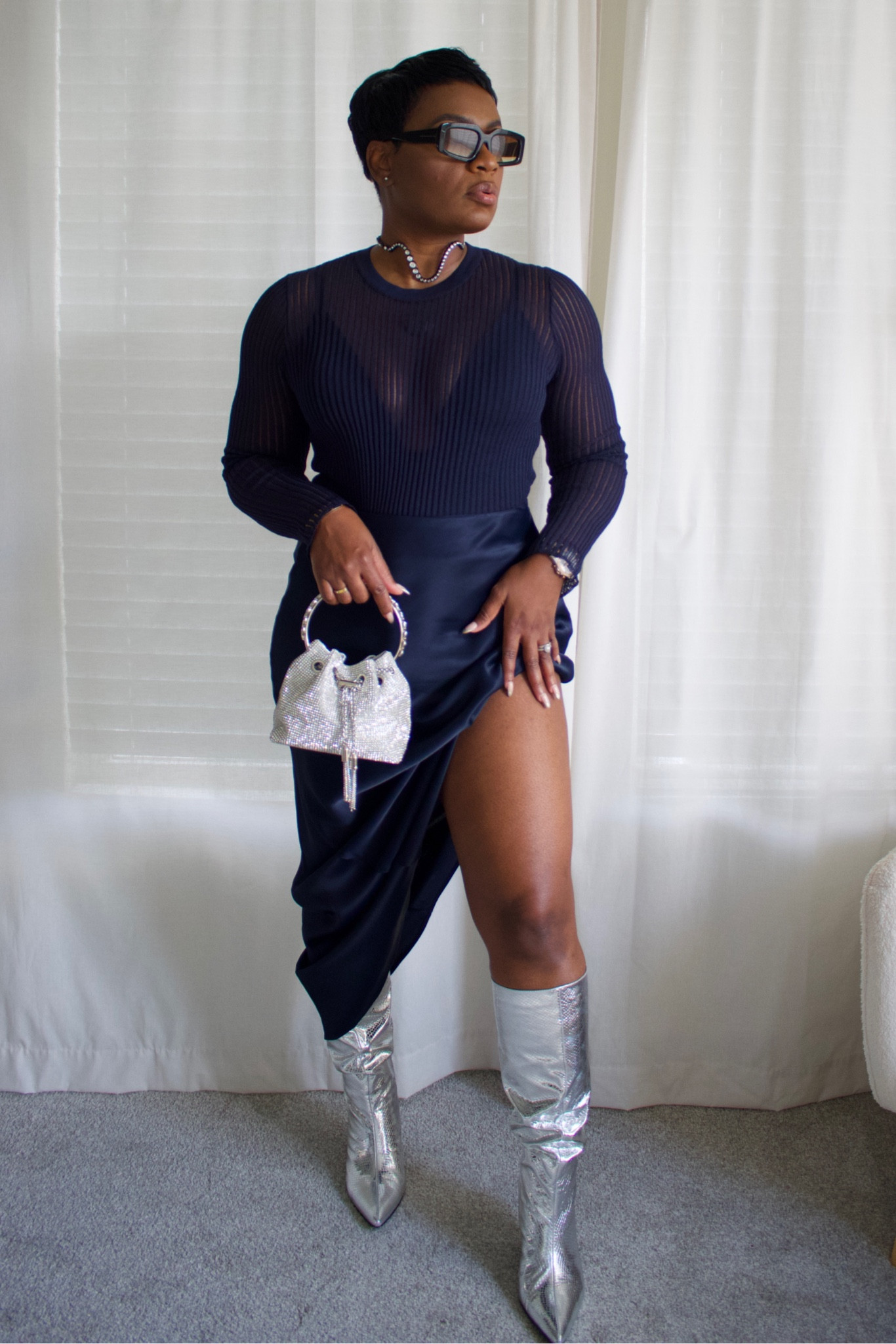 Navy blue with side of thigh 😂

#LTKFind #LTKshoecrush #LTKitbag