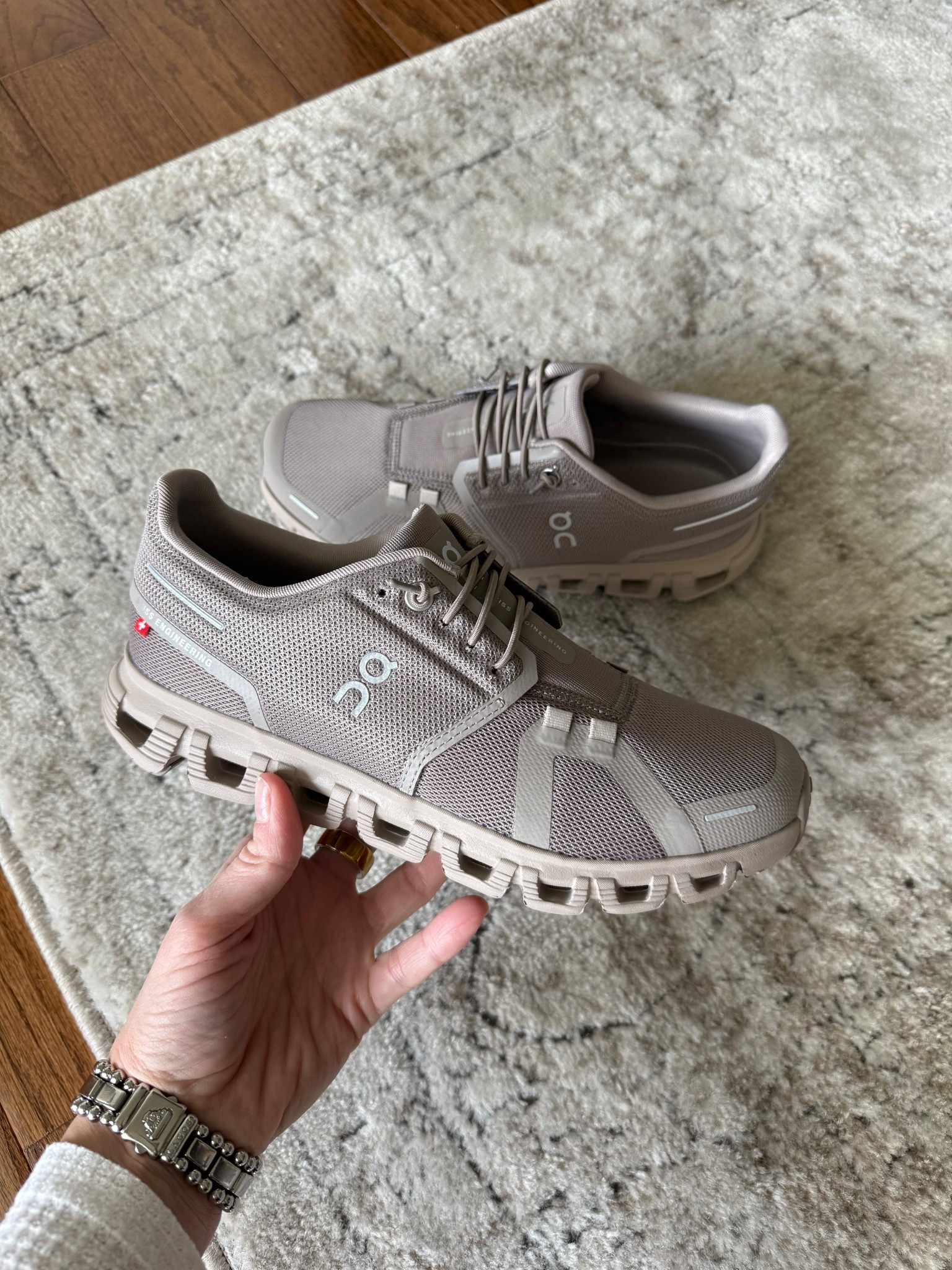 Favorite walking and workout shoe. Fits true to size. Im 6.5
COLOR: Cinder/Fog
*my favorite color is pearl/white(looks different online- less tan in person) I find with little kids stepping on my shoes I needed something that hides dirt a little better. 
Also comes with a set of laces that you can tie if you prefer