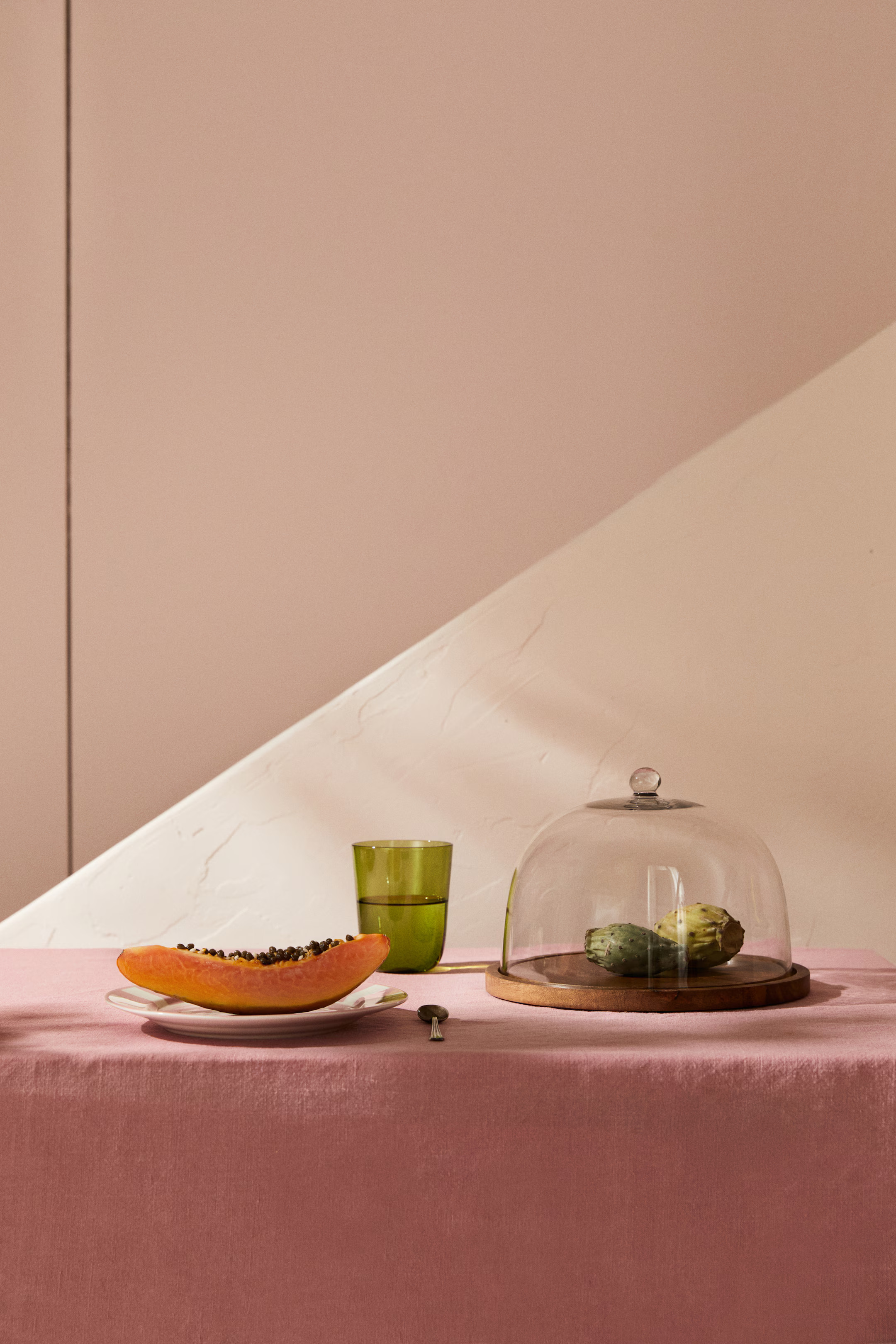 Glass Cake Dome with Wooden Base | H&M (US + CA)