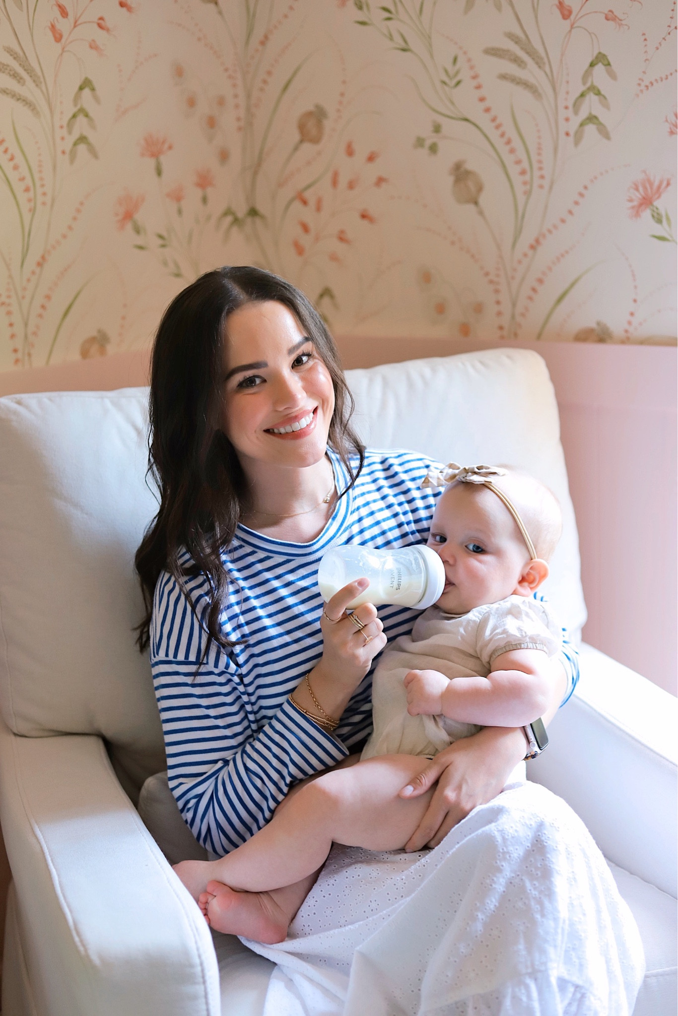 #ad Feeding Poppy with her favorite @Philips Avent Natural Bottle with Natural Response Nipple is my favorite time of day. They have a flexible and soft feel that lets the baby control the pace, just like breastfeeding. Yes, the days are long, but the months go by startlingly fast. I just want to soak up these special moments together for as long as I can. Available at @Target #PhilipsAvent #ParentYourWay #AventPartner #Target 