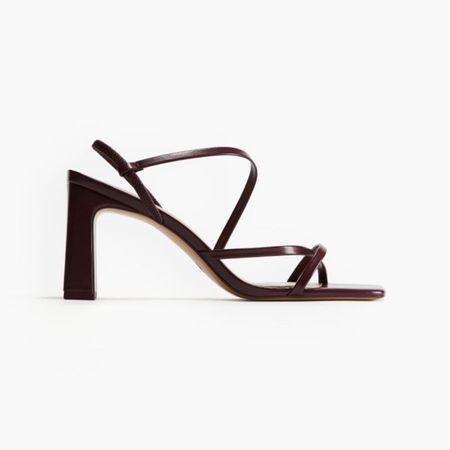 Brown strappy heeled sandals 

#LTKshoecrush #LTKSeasonal #LTKfindsunder50