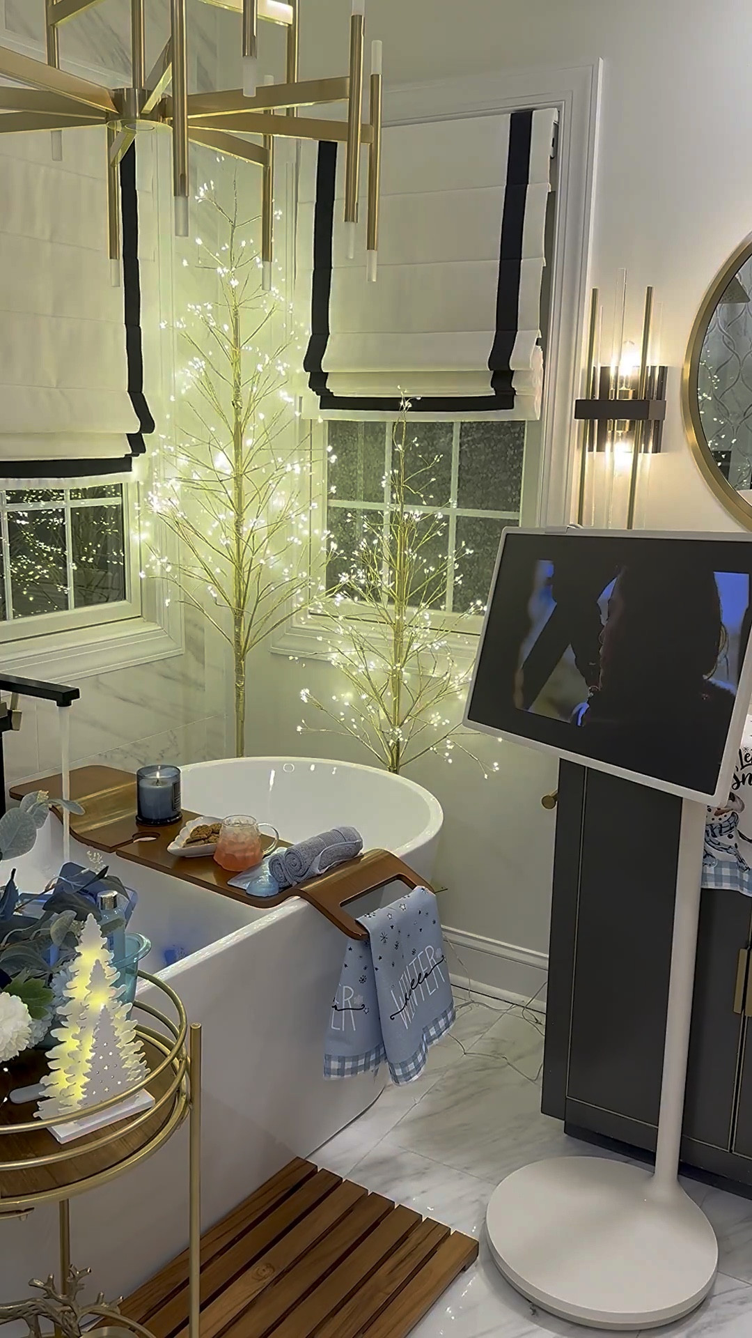 As we near the end of the year, we really don’t even know what day it is? Am I right? Ready to have no plans and relax and recharge 🫶🏾

#LTKHome #LTKSaleAlert