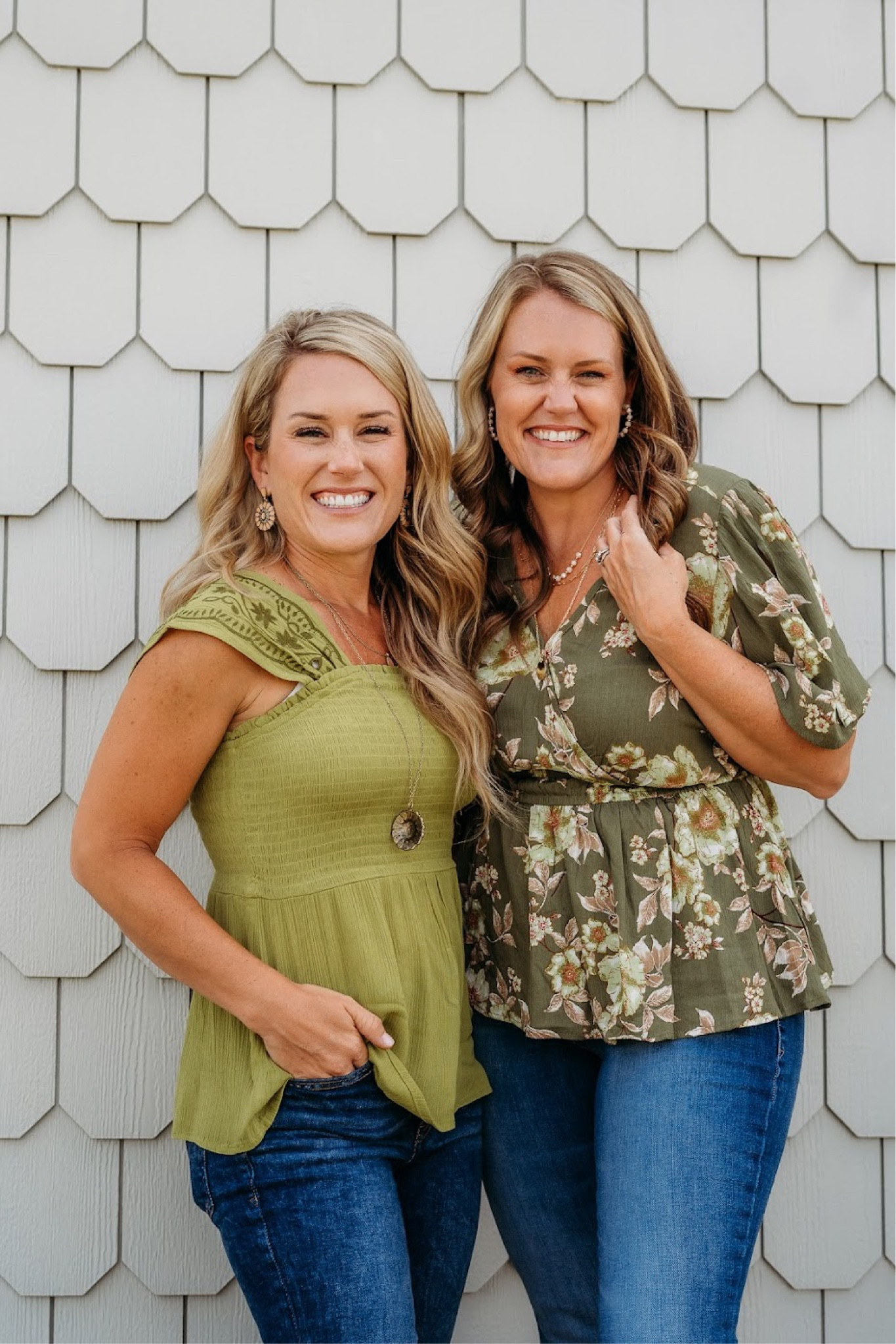 Fall outfit 

Teacher outfit  casual outfit  floral blouse  denim jeans  accessories  Maurices 

#LTKSeasonal #LTKstyletip #LTKshoecrush