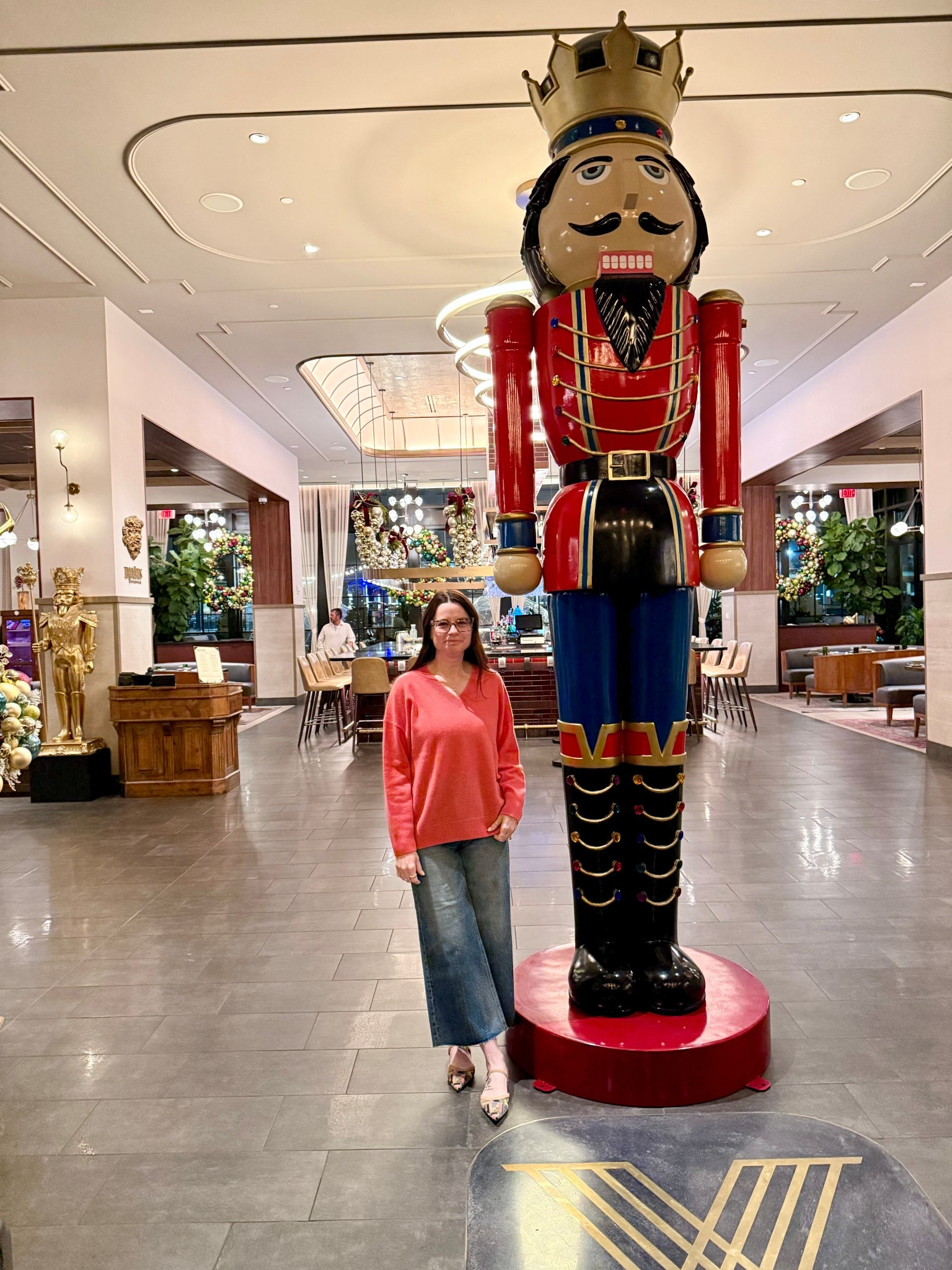 Every nutcracker loves this cashmere sweater!  Wearing XS in sweater and 25 in jeans.  

#LTKootd #LTKHoliday #LTKStyleTip