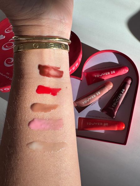 Delightful color payoff and incredible shine and hydration that truly lasts…love these LipSofties. 👄 💧

#LTKfindsunder50 #LTKbeauty