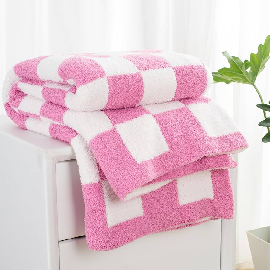 Ultra Soft Checkered Throw Blanket 50" X 60", Microfiber Fuzzy Fluffy Checkerboard Cute Preppy Pl... | Amazon (US)