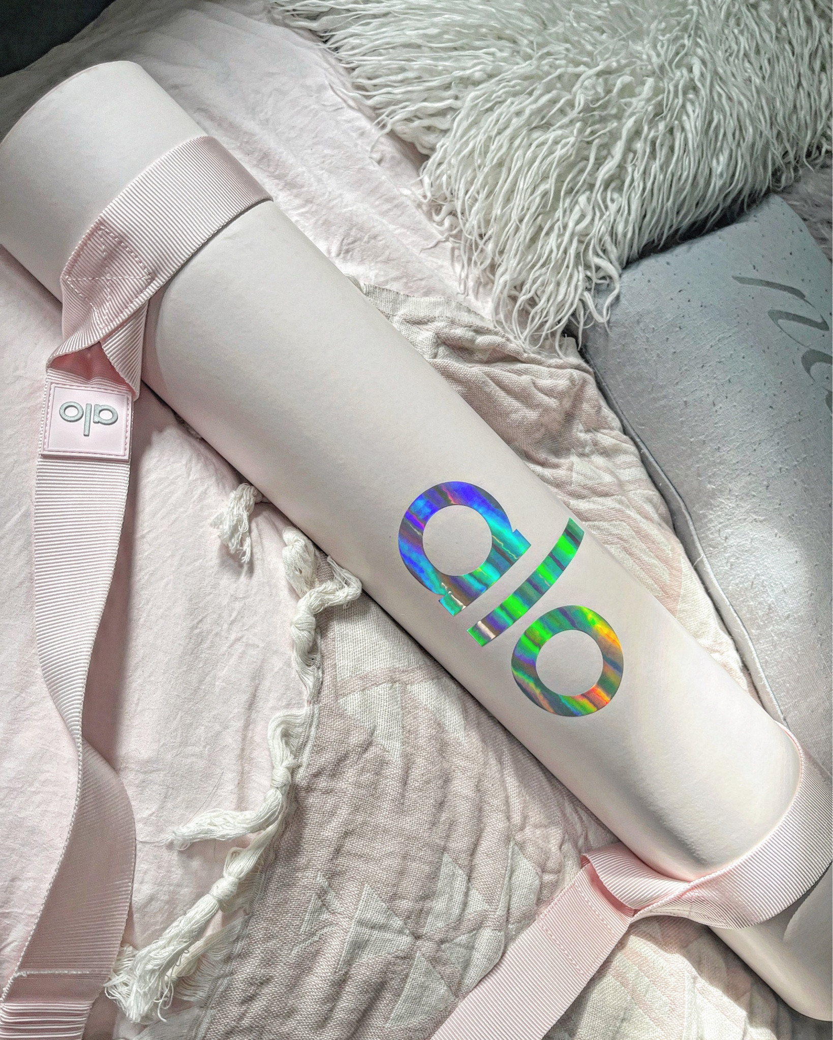 My pink alo yoga mat 💛💛

#LTKhome #LTKFind #LTKGiftGuide