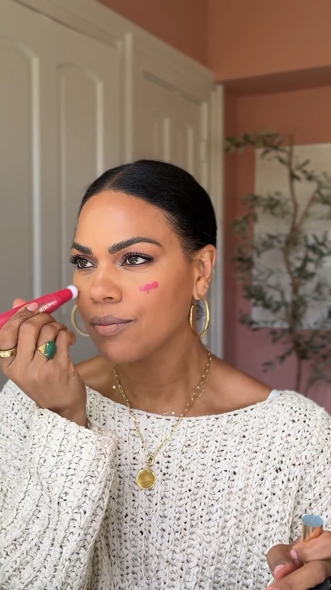 @Tarte is 35% off sitewide + free shipping  during LTK’s Spring Sale! Colors: concealer: tan and tan deep golden. Powder: honey. Blush tape: satin fuchsia. Glow wardrobe highlight and cheek palette. Mini tartlette palettes: toasted and in bloom. Bronzer: deep bronze. Lips: spiced ginger liner and cherry crush shimmer gloss. Freckles: go with the faux in “deep." Code applied when you shop my links below!


#LTKBeauty #LTKgrwm #LTKSpringSale