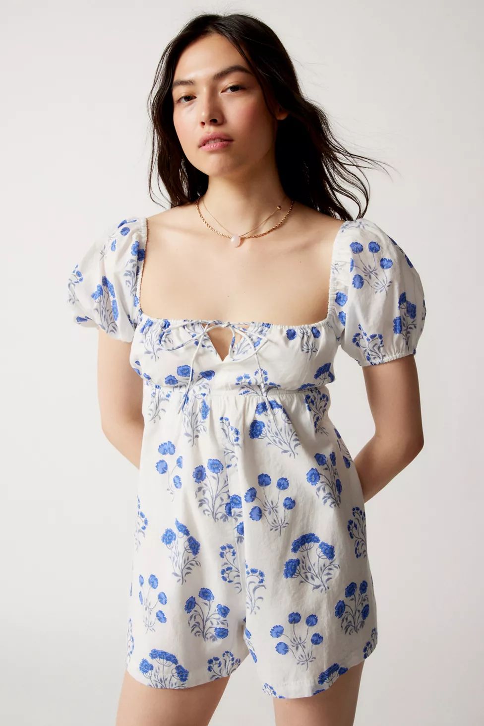 Kimchi Blue Ginnie Floral Romper | Urban Outfitters (US and RoW)